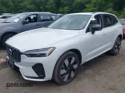 ✅ 2024 Volvo XC60 Plus Dark Theme • VIN: YV4H60DL3R1821975 • Lot: 42389056. Listed on IAAI with 10,172 mi. Free auction sales archive from the USA and detailed vehicle history report at DreamBid. Image 2.