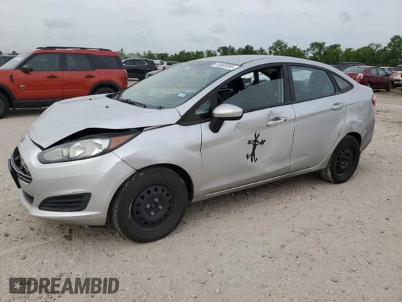 ✅ 2014 Ford Fiesta S • VIN: 3FADP4AJ6EM127809 • Lot: 54985085. Listed on Copart with 136,257 mi. Free auction sales archive from the USA and detailed vehicle history report at DreamBid. Image 1.