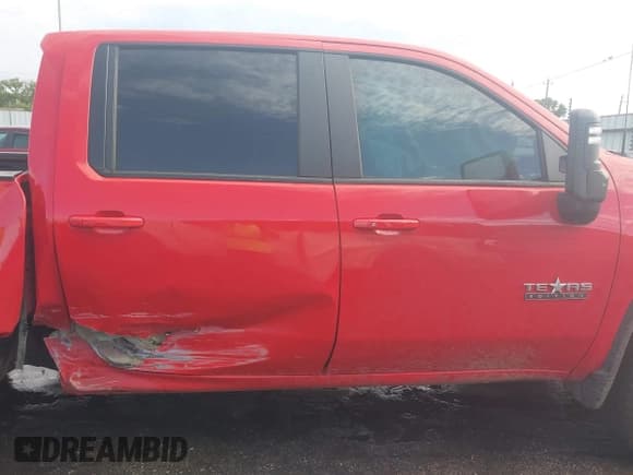 ✅ 2025 Chevrolet Silverado 2500HD LT • VIN: 1GC1KNEY0SF134226 • Лот: 42442693. Опубликован ранее на IAAI с пробегом 17 218 миль. Бесплатный доступ к архиву аукционных продаж из США и подробный отчёт об истории автомобиля на DreamBid. Изображение 13.