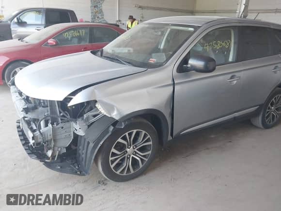 2016 Mitsubishi Outlander SE с VIN JA4AZ3A30GZ019040, выставлен на аукционе IAAI как лот 42580681 с пробегом 105 638 миль миль и . История ставок и продаж доступна на DreamBid. Изображение 17.