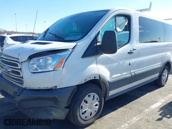✅ 2017 Ford Transit XL • VIN: 1FMZK1YM8HKA97376 • Лот: 41837186. Опубликован ранее на IAAI с пробегом 279 003 миль. Бесплатный доступ к архиву аукционных продаж из США и подробный отчёт об истории автомобиля на DreamBid. Изображение 6.