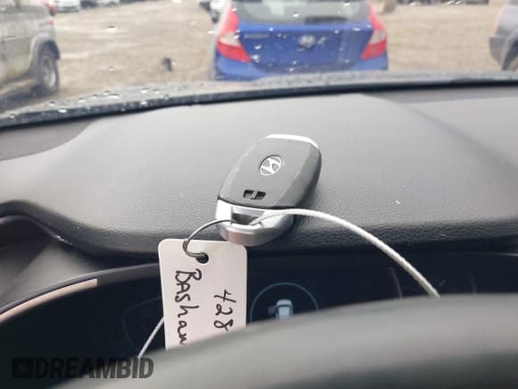 ✅ 2020 Hyundai Santa Fe Limited • VIN: 5NMS5CAA5LH274074 • Лот: 41913985. Опубликован ранее на IAAI с пробегом 58 846 миль. Бесплатный доступ к архиву аукционных продаж из США и подробный отчёт об истории автомобиля на DreamBid. Изображение 11.