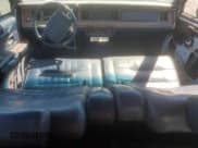 ✅ 1994 Lincoln Town Car Executive • VIN: 1LNLM81W2RY774196 • Lot: 71861995. Listed on Copart with 177,437 mi. Free auction sales archive from the USA and detailed vehicle history report at DreamBid. Image 8.