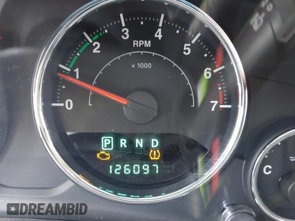 ✅ 2012 Jeep Wrangler Sahara • VIN: 1C4AJWBGXCL100527 • Lot: 42394623. Wystawiony na IAAI z przebiegiem 126 097 mil. Bezpłatny archiwum sprzedaży aukcyjnych z USA i szczegółowy raport historii pojazdu na DreamBid. Zdjęcie 15.