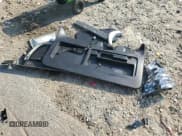 ✅ 2015 Lexus GX 460 Luxury • VIN: JTJJM7FX9F5091221 • Лот: 69307735. Опубликован ранее на Copart с пробегом 133 906 миль. Бесплатный доступ к архиву аукционных продаж из США и подробный отчёт об истории автомобиля на DreamBid. Изображение 13.