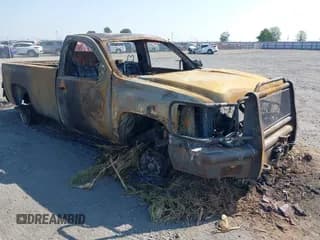 ✅ 2008 Chevrolet Silverado 2500HD 1LT • VIN: 1GCHK24KX8E206414 • Лот: 43182870. Опубликован ранее на IAAI с пробегом Не указан. Бесплатный доступ к архиву аукционных продаж из США и подробный отчёт об истории автомобиля на DreamBid. Изображение 1.