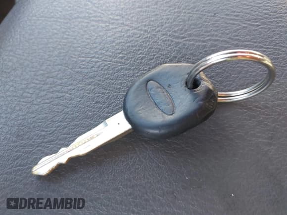 ✅ 2004 Ford Explorer XLT • VIN: 1FMZU73W74ZA17055 • Лот: 43379545. Опубликован ранее на IAAI с пробегом 193 400 миль. Бесплатный доступ к архиву аукционных продаж из США и подробный отчёт об истории автомобиля на DreamBid. Изображение 11.