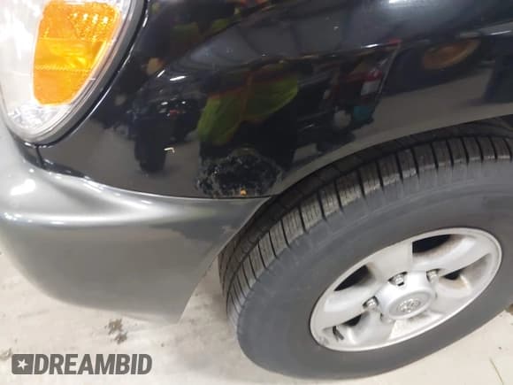 ✅ 2000 Toyota Land Cruiser • VIN: JT3HT05J1Y0084793 • Lot: 42179399. Wystawiony na IAAI z przebiegiem 301 474 mil. Bezpłatny archiwum sprzedaży aukcyjnych z USA i szczegółowy raport historii pojazdu na DreamBid. Zdjęcie 18.