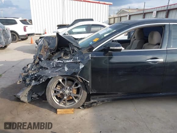 ✅ 2014 Nissan Maxima SV • VIN: 1N4AA5AP5EC499187 • Lot: 42094212. Listed on IAAI with 196,747 mi. Free auction sales archive from the USA and detailed vehicle history report at DreamBid. Image 20.