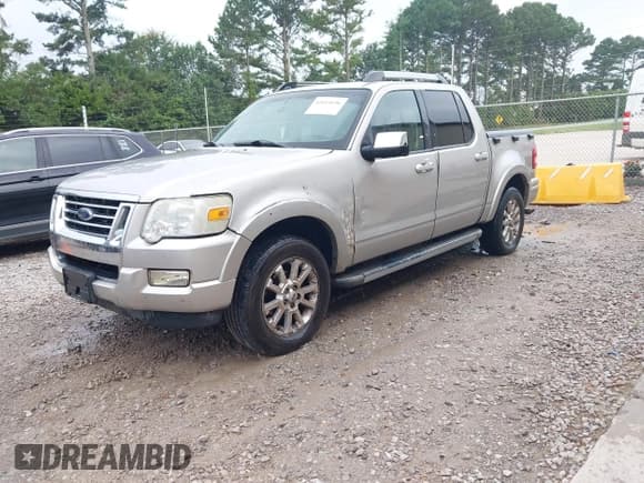 ✅ 2007 Ford Explorer Sport Trac Limited • VIN: 1FMEU33K37UA56263 • Lot: 42614696. Wystawiony na IAAI z przebiegiem 280 860 mil. Bezpłatny archiwum sprzedaży aukcyjnych z USA i szczegółowy raport historii pojazdu na DreamBid. Zdjęcie 2.