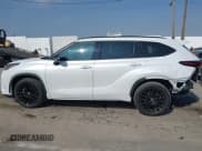 ✅ 2024 Toyota Highlander XLE • VIN: 5TDKDRAH9RS542102 • Лот: 43551204. Опубликован ранее на IAAI с пробегом 17 732 миль. Бесплатный доступ к архиву аукционных продаж из США и подробный отчёт об истории автомобиля на DreamBid. Изображение 15.