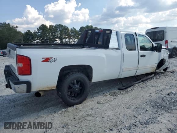✅ 2007 Chevrolet Silverado 2500HD 2LT • VIN: 1GCHK29697E547927 • Lot: 69598004. Listed on Copart with 232,285 mi. Free auction sales archive from the USA and detailed vehicle history report at DreamBid. Image 3.