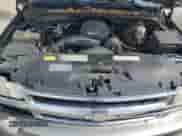 2001 Chevrolet Suburban LT z VIN 3GNFK16T31G158851, wystawiony jako Copart lot #63892503 z przebiegiem 232 198 mil mil oraz Nie do naprawy • Non repairable. Historia ofert i sprzedaży dostępna na DreamBid. Obrazek 13.