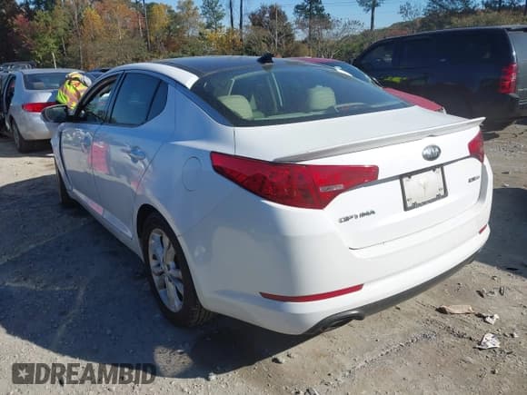 ✅ 2013 Kia Optima EX • VIN: 5XXGN4A70DG155137 • Лот: 43608250. Опубликован ранее на IAAI с пробегом 211 098 миль. Бесплатный доступ к архиву аукционных продаж из США и подробный отчёт об истории автомобиля на DreamBid. Изображение 3.