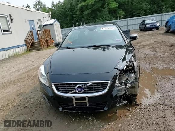 ✅ 2012 Volvo C70 T5 • VIN: YV1672MC7CJ129626 • Лот: 67675064. Опубликован ранее на Copart с пробегом 119 407 миль. Бесплатный доступ к архиву аукционных продаж из США и подробный отчёт об истории автомобиля на DreamBid. Изображение 10.