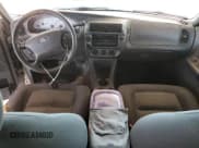 ✅ 2005 Ford Explorer Sport Trac XLS • VIN: 1FMDU77K05UA28706 • Lot: 92113385. Wystawiony na Copart z przebiegiem 225 269 mil. Bezpłatny archiwum sprzedaży aukcyjnych z USA i szczegółowy raport historii pojazdu na DreamBid. Zdjęcie 8.