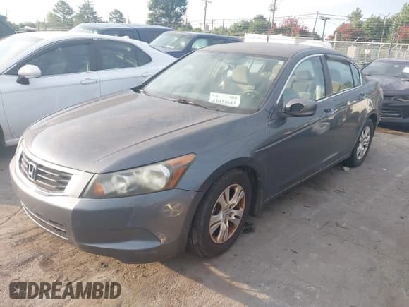 ✅ 2008 Honda Accord LX-P • VIN: 1HGCP26458A063066 • Lot: 43033643. Listed on IAAI with 285,399 mi. Free auction sales archive from the USA and detailed vehicle history report at DreamBid. Image 2.