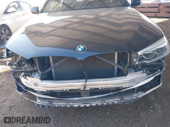 ✅ 2017 BMW 5 Series 540i • VIN: WBAJE5C3XHG916824 • Лот: 43189419. Опубликован ранее на IAAI с пробегом 77 251 миль. Бесплатный доступ к архиву аукционных продаж из США и подробный отчёт об истории автомобиля на DreamBid. Изображение 6.