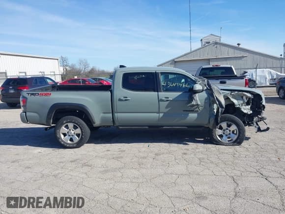✅ 2022 Toyota Tacoma TRD Off Road • VIN: 3TYDZ5BN1NT015418 • Lot: 43649466. Listed on IAAI with 58,704 mi. Free auction sales archive from the USA and detailed vehicle history report at DreamBid. Image 14.