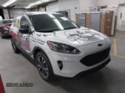 ✅ 2022 Ford Escape SEL • VIN: 1FMCU9H92NUA31691 • Lot: 43374832. Listed on IAAI with 34,124 mi. Free auction sales archive from the USA and detailed vehicle history report at DreamBid. Image 1.