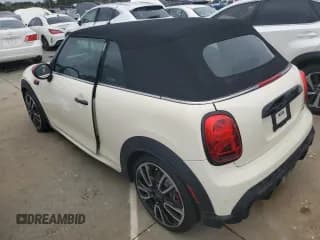 ✅ 2023 MINI Convertible John Cooper Works • VIN: WMW63DL0XP3P70734 • Lot: 73865874. Wystawiony na Copart z przebiegiem Nie podano. Bezpłatny archiwum sprzedaży aukcyjnych z USA i szczegółowy raport historii pojazdu na DreamBid. Zdjęcie 2.