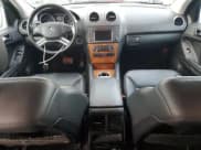 ✅ 2009 Mercedes-Benz M 350 • VIN: 4JGBB86E49A530754 • Lot: 92002965. Wystawiony na Copart z przebiegiem 175 368 mil. Bezpłatny archiwum sprzedaży aukcyjnych z USA i szczegółowy raport historii pojazdu na DreamBid. Zdjęcie 8.