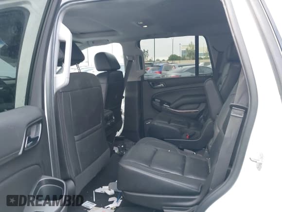 ✅ 2019 Chevrolet Tahoe LT • VIN: 1GNSKBKC5KR273544 • Lot: 42085800. Wystawiony na IAAI z przebiegiem 99 537 mil. Bezpłatny archiwum sprzedaży aukcyjnych z USA i szczegółowy raport historii pojazdu na DreamBid. Zdjęcie 8.