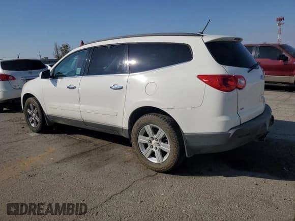 ✅ 2011 Chevrolet Traverse 1LT • VIN: 1GNKVGED8BJ304292 • Lot: 89505275. Wystawiony na Copart z przebiegiem 247 205 mil. Bezpłatny archiwum sprzedaży aukcyjnych z USA i szczegółowy raport historii pojazdu na DreamBid. Zdjęcie 2.