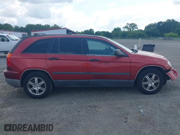 ✅ 2007 Chrysler Pacifica • VIN: 2A8GF48X47R146268 • Lot: 42806463. Listed on IAAI with 209,950 mi. Free auction sales archive from the USA and detailed vehicle history report at DreamBid. Image 13.