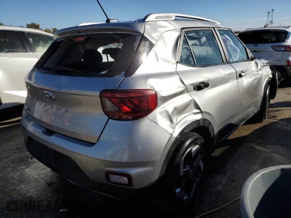 2023 Hyundai Venue SEL с VIN KMHRC8A35PU266862, выставлен на аукционе Copart как лот 77446174 с пробегом 22 389 миль миль и Списание • Salvage title. История ставок и продаж доступна на DreamBid. Изображение 3.