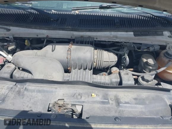 ✅ 2011 Ford Econoline Cargo Commercial • VIN: 1FTNE1EW4BDA28924 • Lot: 42454108. Listed on IAAI with 182,961 mi. Free auction sales archive from the USA and detailed vehicle history report at DreamBid. Image 10.