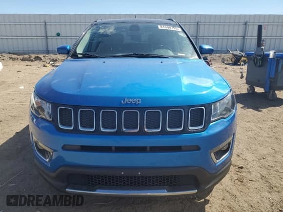 ✅ 2020 Jeep Compass Limited • VIN: 3C4NJDCB1LT196688 • Lot: 81694795. Wystawiony na Copart z przebiegiem 48 583 mil. Bezpłatny archiwum sprzedaży aukcyjnych z USA i szczegółowy raport historii pojazdu na DreamBid. Zdjęcie 5.