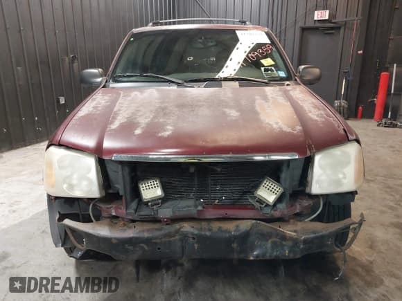 ✅ 2002 GMC Envoy SLT • VIN: 1GKDT13SX22426320 • Lot: 41709359. Listed on IAAI with 104,418 mi. Free auction sales archive from the USA and detailed vehicle history report at DreamBid. Image 12.