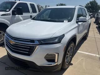 ✅ 2022 Chevrolet Traverse LT Cloth • VIN: 1GNERGKW9NJ176902 • Lot: 42363755. Wystawiony na IAAI z przebiegiem 115 827 mil. Bezpłatny archiwum sprzedaży aukcyjnych z USA i szczegółowy raport historii pojazdu na DreamBid. Zdjęcie 1.