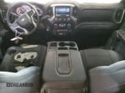 ✅ 2020 Chevrolet Silverado 1500 LT • VIN: 1GCUYDED0LZ310095 • Lot: 79027014. Wystawiony na Copart z przebiegiem 63 672 mil. Bezpłatny archiwum sprzedaży aukcyjnych z USA i szczegółowy raport historii pojazdu na DreamBid. Zdjęcie 8.