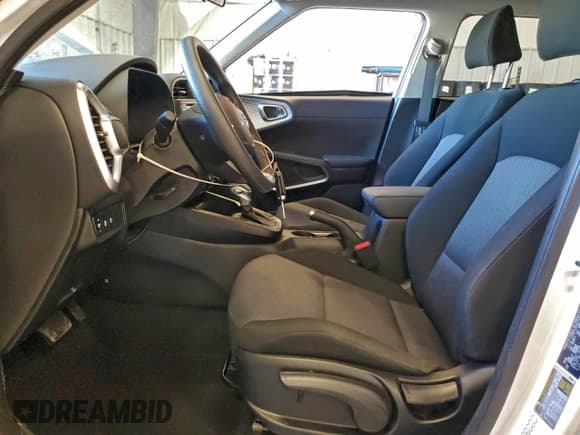 ✅ 2025 Kia Soul LX • VIN: KNDJ23AU0S7263066 • Lot: 94579535. Listed on Copart with 12,830 mi. Free auction sales archive from the USA and detailed vehicle history report at DreamBid. Image 7.