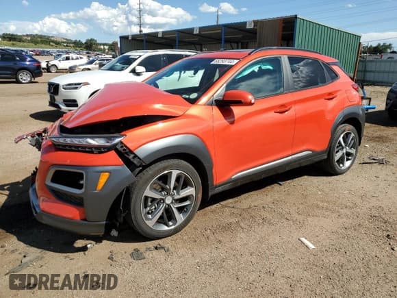 ✅ 2020 Hyundai Kona Limited • VIN: KM8K3CA51LU551283 • Лот: 68293744. Опубликован ранее на Copart с пробегом 28 976 миль. Бесплатный доступ к архиву аукционных продаж из США и подробный отчёт об истории автомобиля на DreamBid. Изображение 1.
