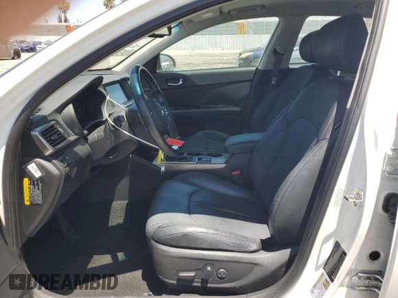 ✅ 2020 Kia Optima EX • VIN: KNAGU4LE3L5044919 • Lot: 61176705. Wystawiony na Copart z przebiegiem 75 144 mil. Bezpłatny archiwum sprzedaży aukcyjnych z USA i szczegółowy raport historii pojazdu na DreamBid. Zdjęcie 7.