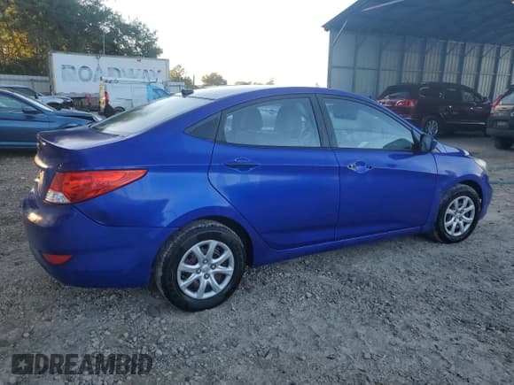 ✅ 2013 Hyundai Accent SE • VIN: KMHCT4AE9D4352008 • Lot: 80873144. Listed on Copart with 137,022 mi. Free auction sales archive from the USA and detailed vehicle history report at DreamBid. Image 3.