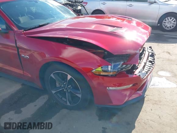 ✅ 2020 Ford Mustang GT • VIN: 1FA6P8CF5L5190332 • Lot: 43517250. Listed on IAAI with 32,663 mi. Free auction sales archive from the USA and detailed vehicle history report at DreamBid. Image 18.