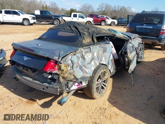 ✅ 2017 Ford Mustang EcoBoost Premium • VIN: 1FATP8UH6H5201817 • Lot: 41408420. Wystawiony na IAAI z przebiegiem 92 391 mil. Bezpłatny archiwum sprzedaży aukcyjnych z USA i szczegółowy raport historii pojazdu na DreamBid. Zdjęcie 4.