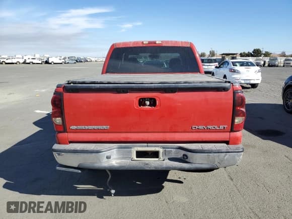 ✅ 2005 Chevrolet Silverado 1500 Z71 • VIN: 2GCEK13T051374373 • Лот: 77122184. Опубликован ранее на Copart с пробегом Не указан. Бесплатный доступ к архиву аукционных продаж из США и подробный отчёт об истории автомобиля на DreamBid. Изображение 6.