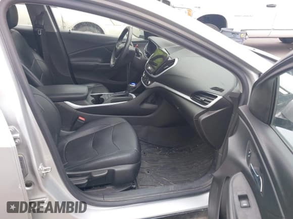 ✅ 2017 Chevrolet Volt LT • VIN: 1G1RC6S57HU191312 • Lot: 42242111. Wystawiony na IAAI z przebiegiem 80 080 mil. Bezpłatny archiwum sprzedaży aukcyjnych z USA i szczegółowy raport historii pojazdu na DreamBid. Zdjęcie 5.