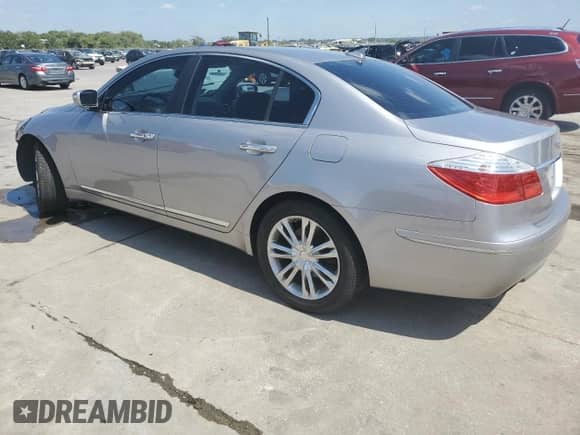2010 Hyundai Genesis с VIN KMHGC4DF7AU097280, выставлен на аукционе Copart как лот 71830464 с пробегом 140 098 миль миль и Списание • Salvage title. История ставок и продаж доступна на DreamBid. Изображение 2.