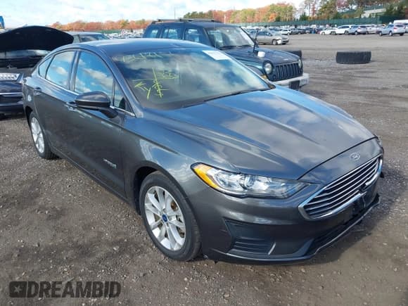✅ 2019 Ford Fusion SE • VIN: 3FA6P0LUXKR157192 • Lot: 43617151. Listed on IAAI with 53,803 mi. Free auction sales archive from the USA and detailed vehicle history report at DreamBid. Image 1.