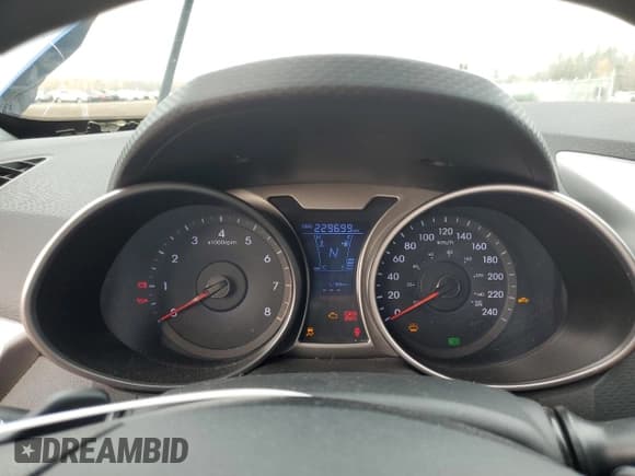 ✅ 2016 Hyundai Veloster • VIN: KMHTC6AD9GU269850 • Lot: 76979194. Wystawiony na Copart z przebiegiem 229 699 mil. Bezpłatny archiwum sprzedaży aukcyjnych z USA i szczegółowy raport historii pojazdu na DreamBid. Zdjęcie 9.