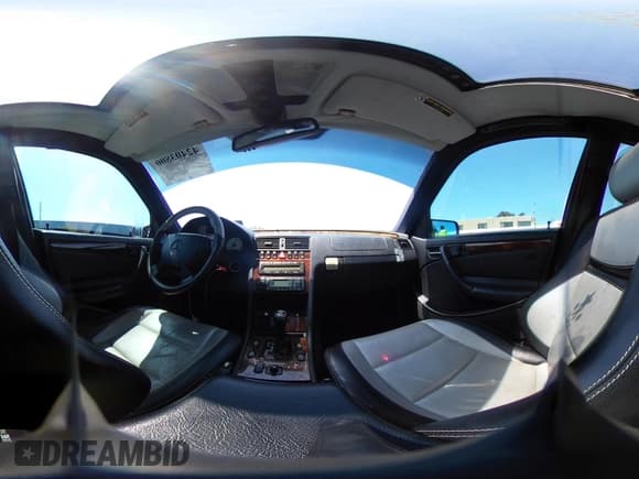 ✅ 1999 Mercedes-Benz C • VIN: WDBHA33G3XF889442 • Lot: 42403800. Listed on IAAI with 82,075 mi. Free auction sales archive from the USA and detailed vehicle history report at DreamBid. Image 18.