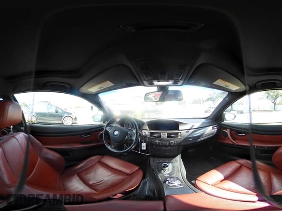 ✅ 2011 BMW M3 • VIN: WBSKG9C59BE645809 • Lot: 43564859. Wystawiony na IAAI z przebiegiem 129 374 mil. Bezpłatny archiwum sprzedaży aukcyjnych z USA i szczegółowy raport historii pojazdu na DreamBid. Zdjęcie 18.