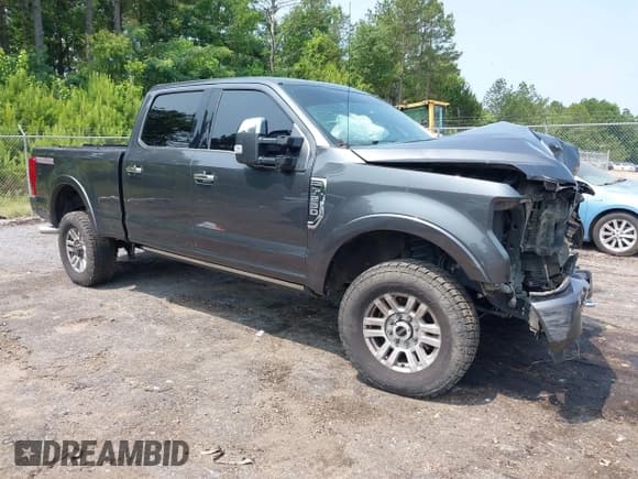 ✅ 2020 Ford F-250 XL • VIN: 1FT7W2BN4LED60848 • Lot: 42392785. Wystawiony na IAAI z przebiegiem 122 305 mil. Bezpłatny archiwum sprzedaży aukcyjnych z USA i szczegółowy raport historii pojazdu na DreamBid. Zdjęcie 1.