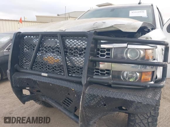 ✅ 2019 Chevrolet Silverado 2500HD Work Truck • VIN: 2GC2KREG3K1114840 • Лот: 43522926. Опубликован ранее на IAAI с пробегом 208 037 миль. Бесплатный доступ к архиву аукционных продаж из США и подробный отчёт об истории автомобиля на DreamBid. Изображение 6.